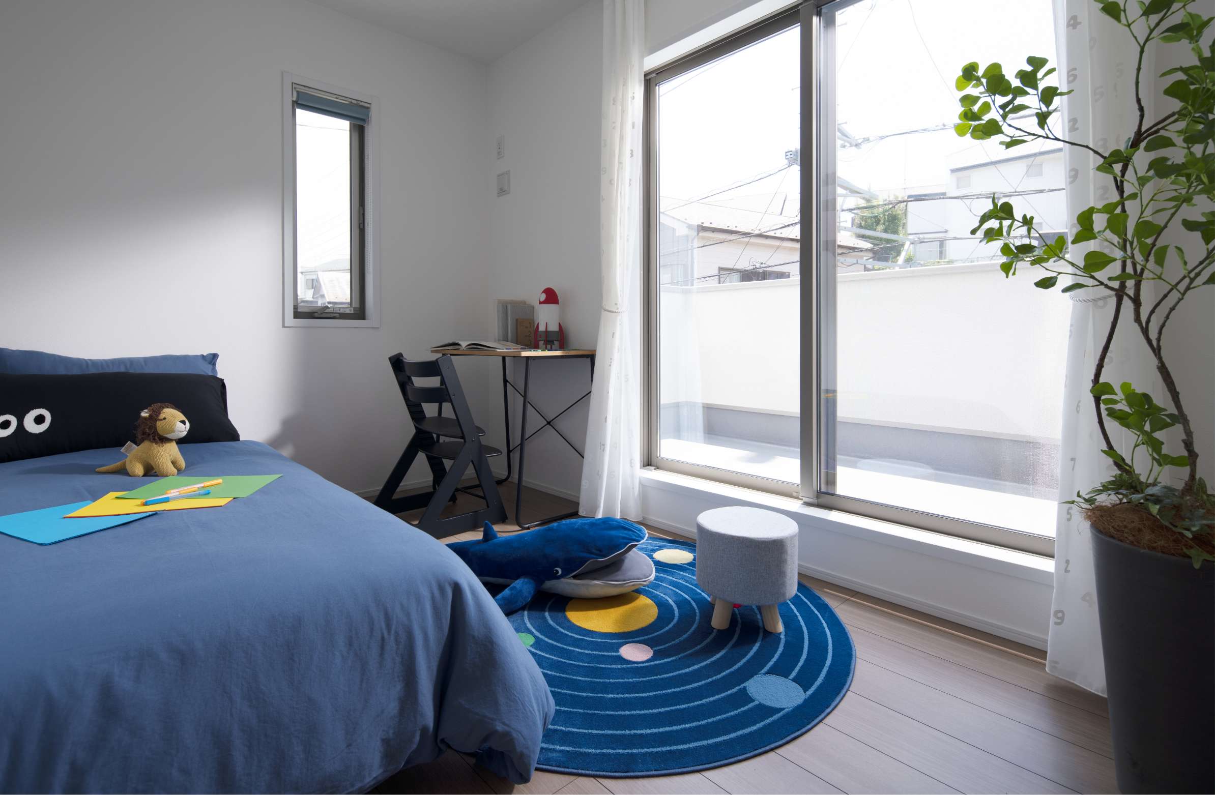 BEDROOM 1