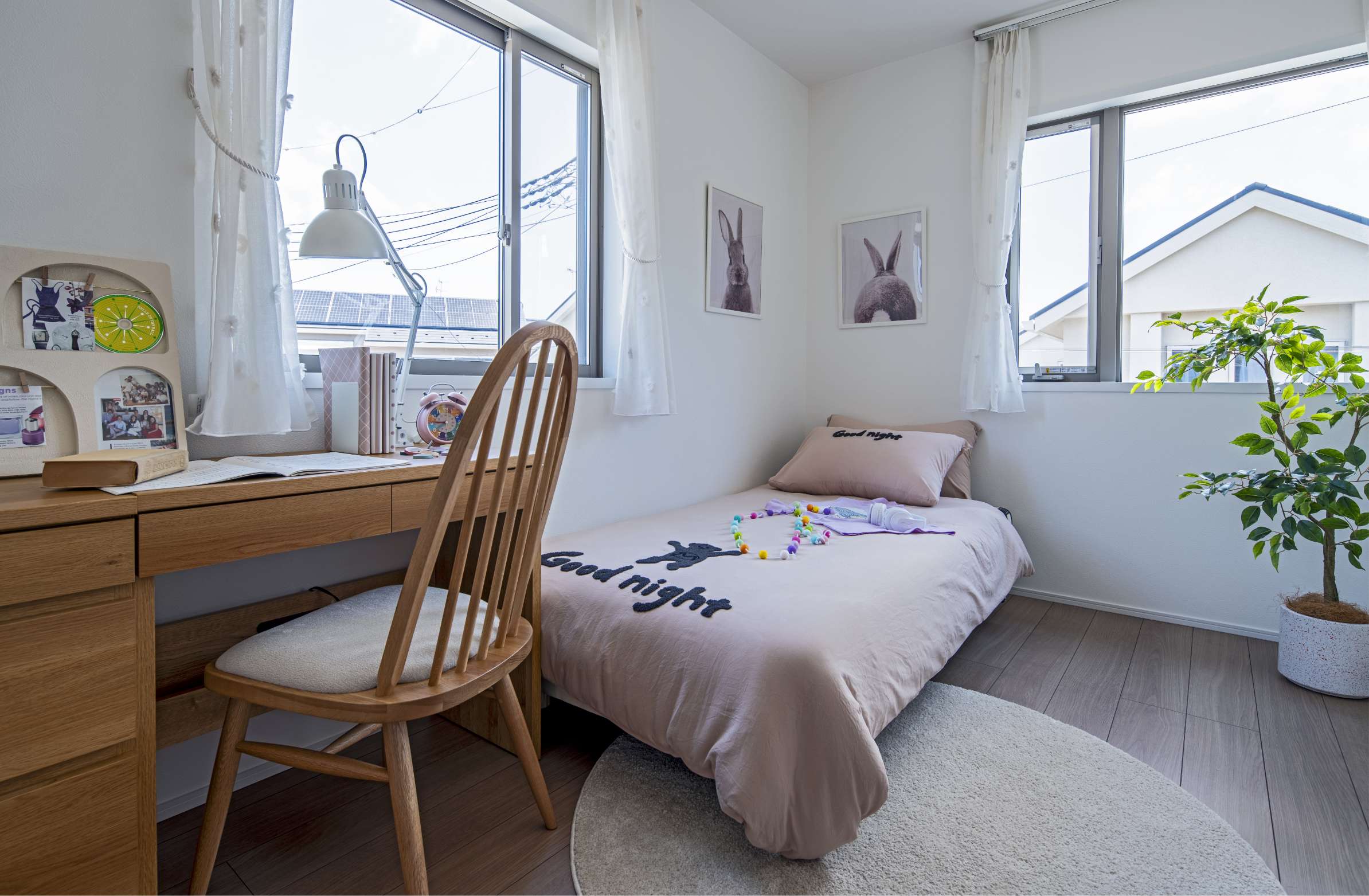 BEDROOM 2