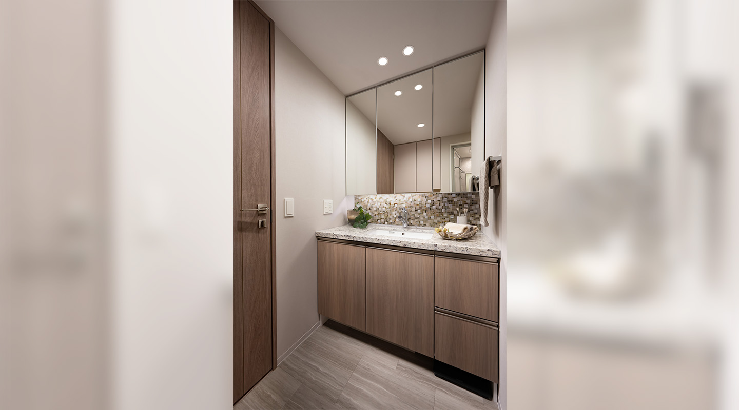 POWDER ROOM